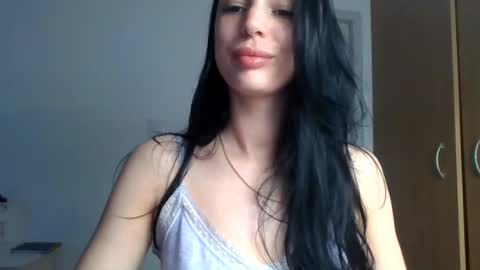 Mia online show from July 12, 6:54 pm