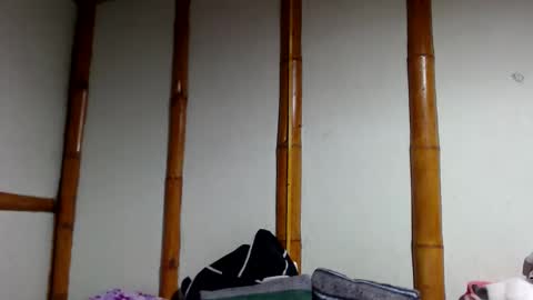 Mia  Sam online show from April 6, 10:00 pm