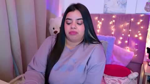 Miah Joness online show from November 10, 10:42 pm