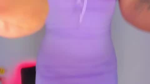 Snapshot of miakris1 chatting on July 11, 11:13 am miakris1 online show from July 11, 11:13 am
