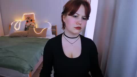 mialacrice online show from June 27, 11:37 am