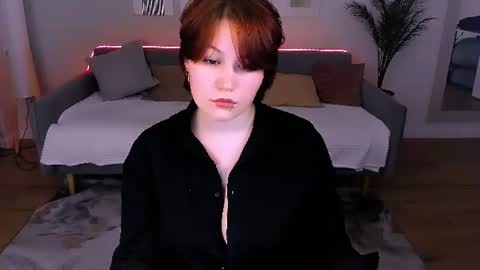 mialacrice online show from July 9, 8:24 pm