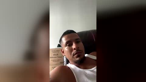 Snapshot of miamiclos1 chatting on July 27, 6:59 pm miamiclos1 online show from July 27, 6:59 pm