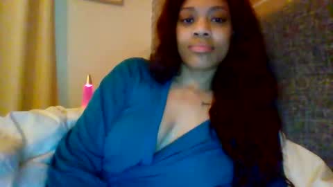 MiaMuffn online show from May 14, 4:14 pm
