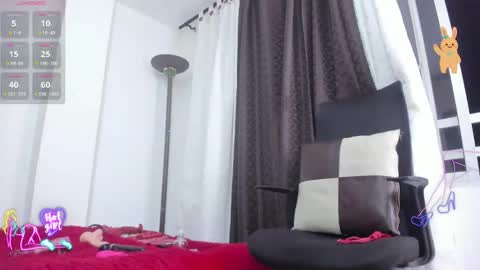 Mia Milf online show from May 13, 11:44 pm
