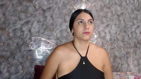 miarouse1531 online show from May 26, 10:17 pm