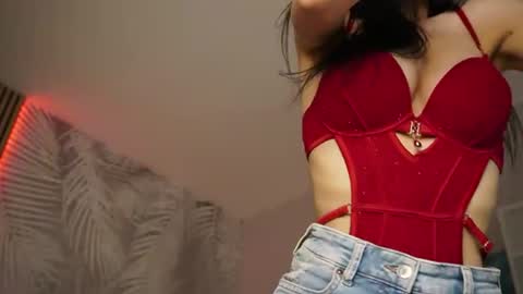 Snapshot of miavelvety chatting on June 23, 6:06 pm Kimmy online show from June 23, 6:06 pm