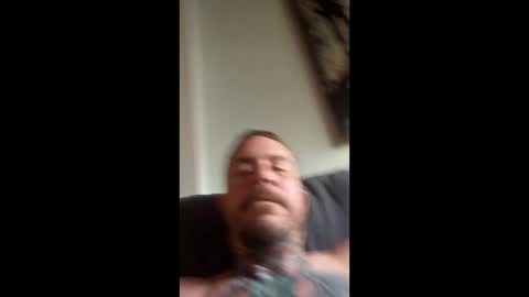 Snapshot of micahhill79 chatting on April 10, 8:02 pm micahhill79 online show from April 10, 8:02 pm