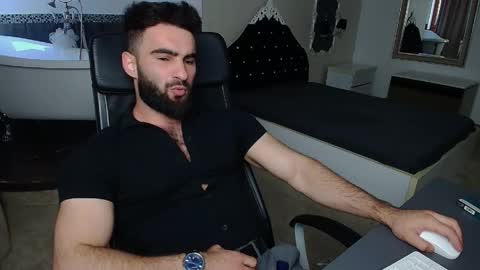 MicahLane online show from May 25, 3:34 am