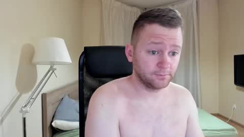 Snapshot of michael_birkin chatting on December 30, 3:36 am Michael Birkin online show from December 30, 3:36 am