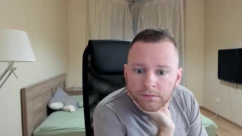 Snapshot of michael_birkin chatting on October 12, 4:00 am Michael Birkin online show from October 12, 4:00 am