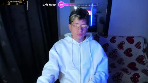 Snapshot of michael_kendall0 chatting on April 16, 10:45 pm michael independent model online show from April 16, 10:45 pm