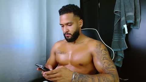 maximo online show from February 22, 8:57 am