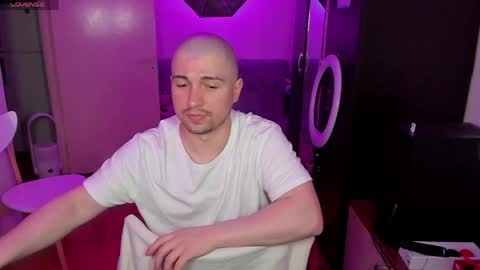 Michael online show from June 8, 3:12 pm