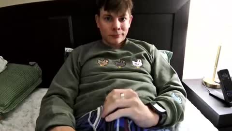 michaeltwinkboy online show from June 21, 5:04 pm