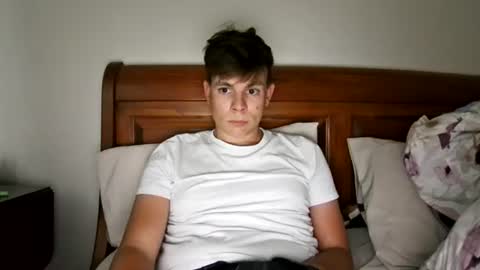 michaeltwinkboy online show from August 5, 11:17 pm