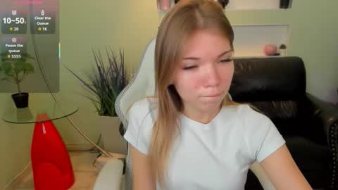 michafox online show from January 18, 11:47 am