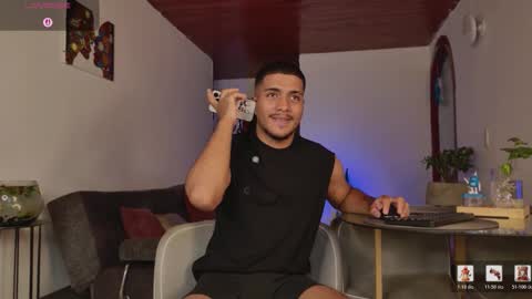 Snapshot of michel_g22 chatting on January 19, 10:30 am michel g22 online show from January 19, 10:30 am