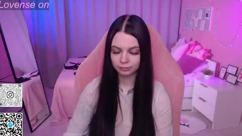 Snapshot of michela_fruet chatting on May 18, 1:02 am Kate online show from May 18, 1:02 am
