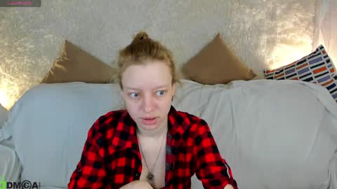 michelle_blond online show from April 6, 12:52 am