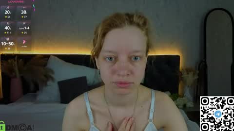 michelle_blond online show from April 13, 1:00 am