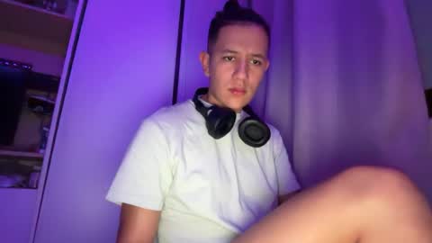 mickegia online show from July 2, 1:27 am