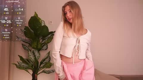 mickeydior online show from April 27, 12:25 pm