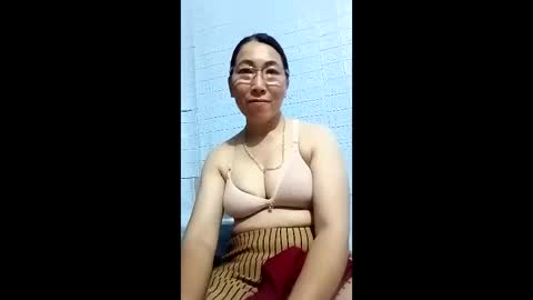 Miky online show from May 6, 3:46 am
