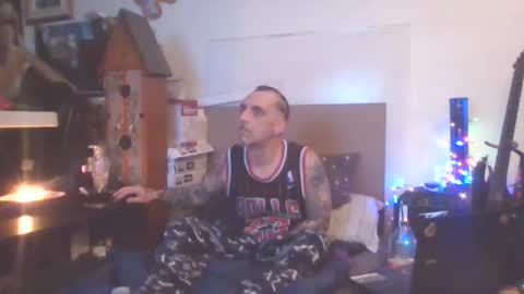 middle123456783939 online show from January 13, 3:45 am