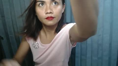 Snapshot of midnight_cravings143 chatting on May 31, 10:22 am terra online show from May 31, 10:22 am