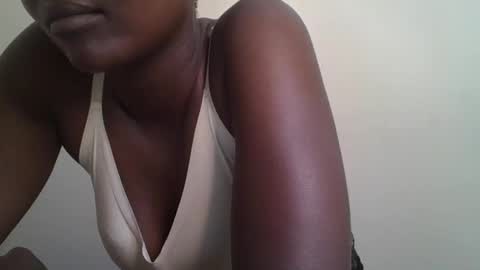 Snapshot of midnight_teasee chatting on March 19, 6:23 pm Goddess online show from March 19, 6:23 pm