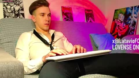 Snapshot of midnighter__ chatting on May 28, 1:36 am Alexey or just Alex online show from May 28, 1:36 am