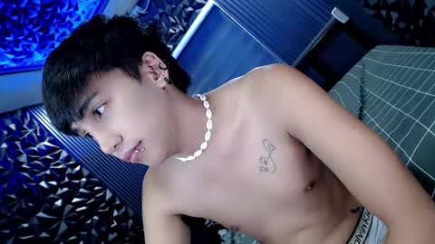 Snapshot of midnightkiller_ chatting on January 7, 11:07 pm Kitty online show from January 7, 11:07 pm