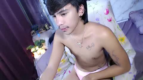 Snapshot of midnightkiller_ chatting on April 28, 11:26 am Kitty online show from April 28, 11:26 am