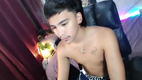 Snapshot of midnightkiller_ chatting on May 3, 9:59 am Kitty online show from May 3, 9:59 am