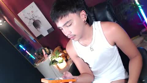 Snapshot of midnightkiller_ chatting on May 11, 9:01 pm Kitty online show from May 11, 9:01 pm
