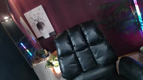 Snapshot of midnightkiller_ chatting on May 17, 11:45 pm Kitty online show from May 17, 11:45 pm