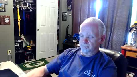 midwestdad09 online show from April 17, 9:18 pm