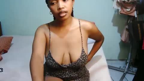 miel_07 online show from April 16, 8:31 pm