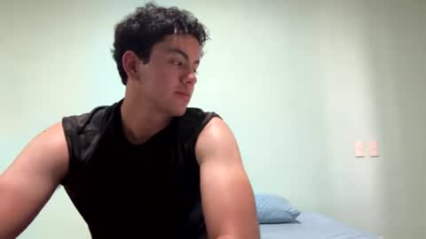 Snapshot of migguev chatting on June 29, 8:31 pm migguev online show from June 29, 8:31 pm