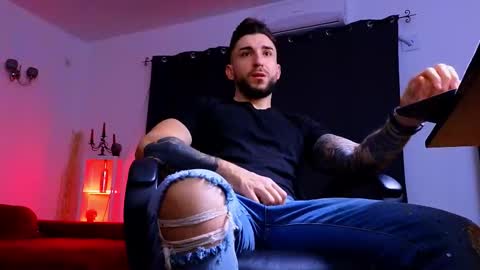 MightyAaron online show from December 20, 5:36 am