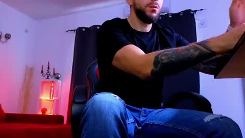 MightyAaron online show from July 12, 3:19 am