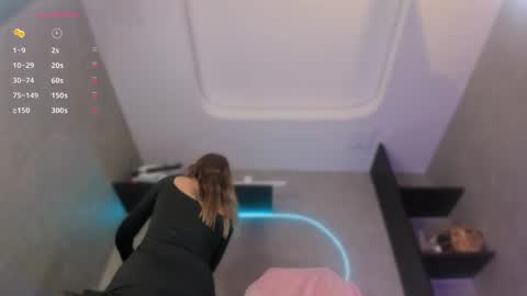 miia_sttone online show from April 4, 4:15 pm