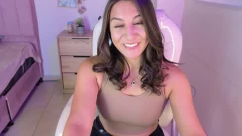 M I I A     online show from May 29, 7:56 pm