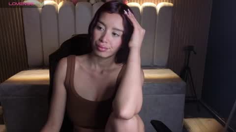 miiaa_evans1 online show from July 13, 8:11 pm