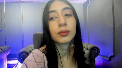 miilu  online show from February 9, 3:22 am