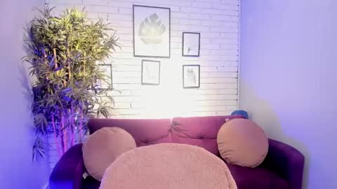 miilu  online show from February 23, 3:24 am