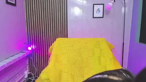 miilu  online show from November 17, 3:34 am