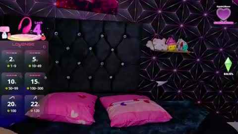 miis_beellaa online show from June 17, 12:40 pm