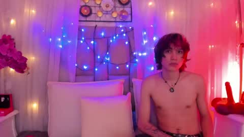 Mika  Milo. online show from May 20, 11:38 am